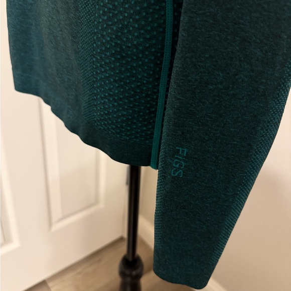 Figs Women's Long Sleeve Top in Dark Teal with Teal Contrast Piping - Picture 5 of 7